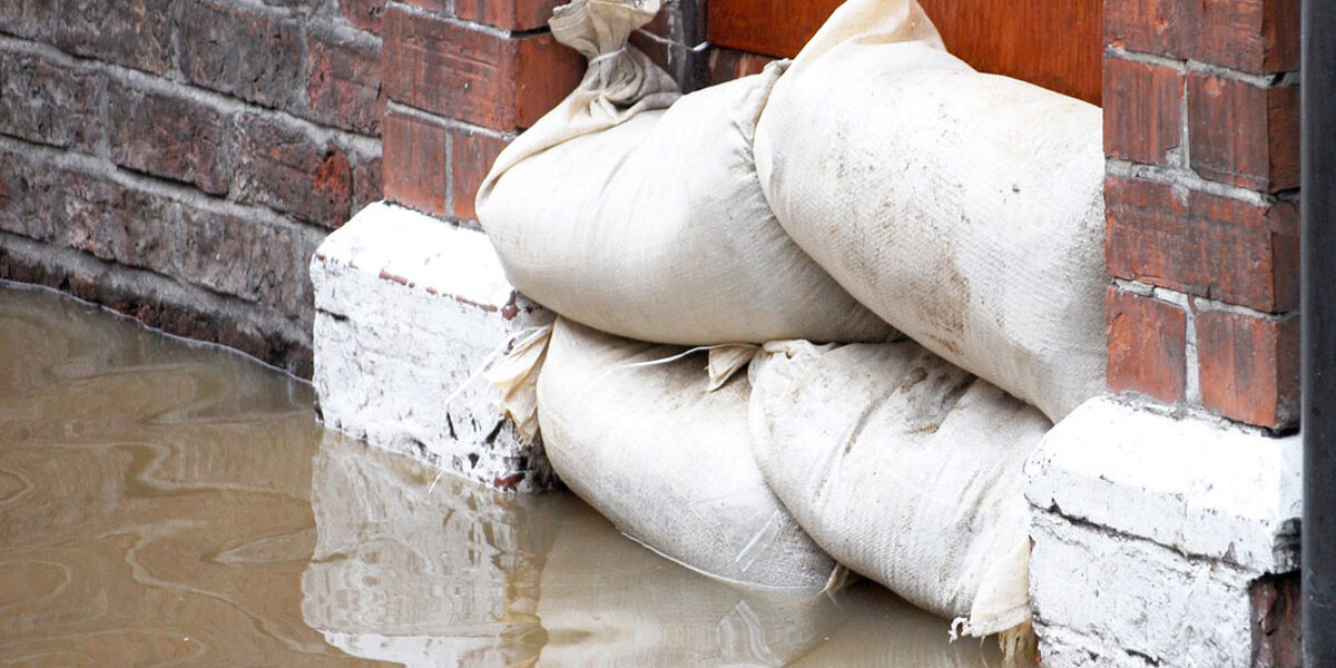 adobe_stock_hochwasser_2000_550