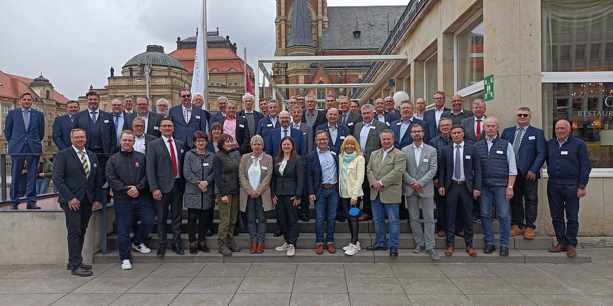 Die Vizepräsidentinnen und Vizepräsidenten auf der Tagung in Chemnitz. Die Vizepräsidentinnen und Vizepräsidenten auf der Tagung in Chemnitz.