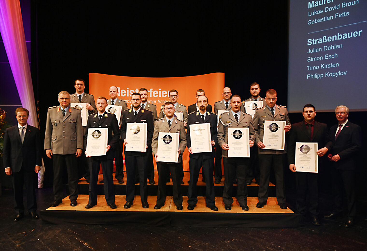 6. Gruppe Kraftfahrzeugtechniker: Ronald Berens, Jens Böhme, Michael Falkner, Stefan Grünauer, Jens Hennig, Steven Lakos, Tobias Meyerdierks, Fabian Müller, Mathias Niestroj, Kevin Pescht, Martin Roszka, Stefan Schönwelski, Christopher Wehen, Felix Woltery