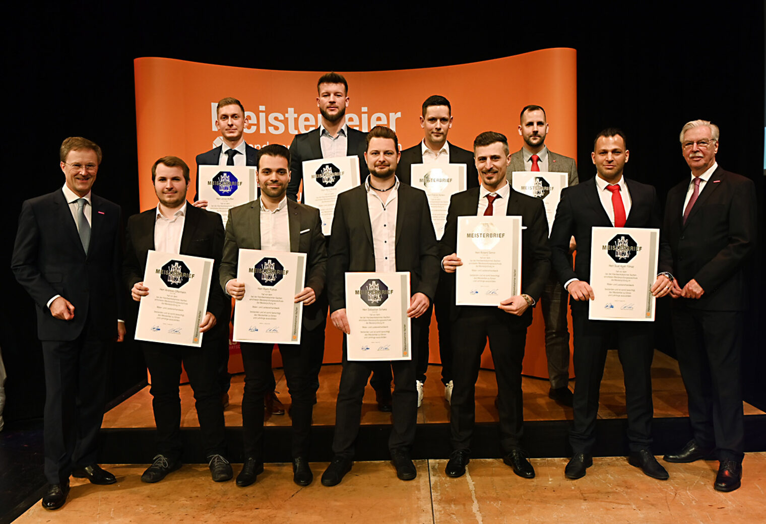  8. Gruppe Maler und Lackierer: Nico Hühne, Jonas Küffen, Andreas Offermann, Rami Putrus, Sebastian Schanz, Roland Serror, Patrick Stelten, Daniel Vonderbank, Suat Agah Yilmaz