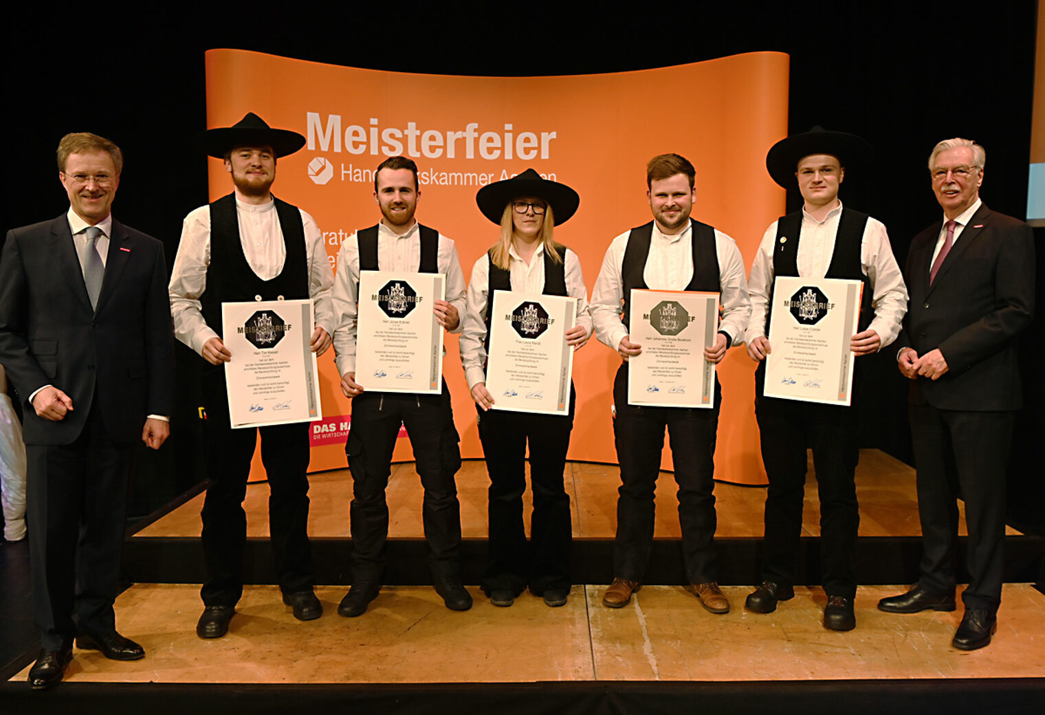 11. Gruppe Zimmerer: Lukas Cramer, Johannes Große Bockhorn, Tim Kessel, Jonas Krämer, Laura Mandt