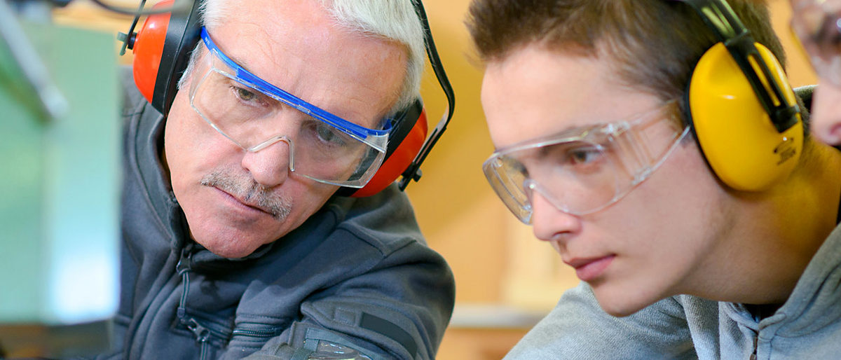 Feinwerkmechaniker, Ausbildung, fotolia