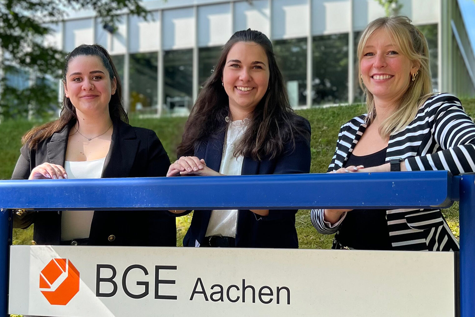 Team der Weiterbildungsberatung der Handwerkskammer Aachen: Tasmin Heger, Lisa Graff, Rebecca Aldenheim