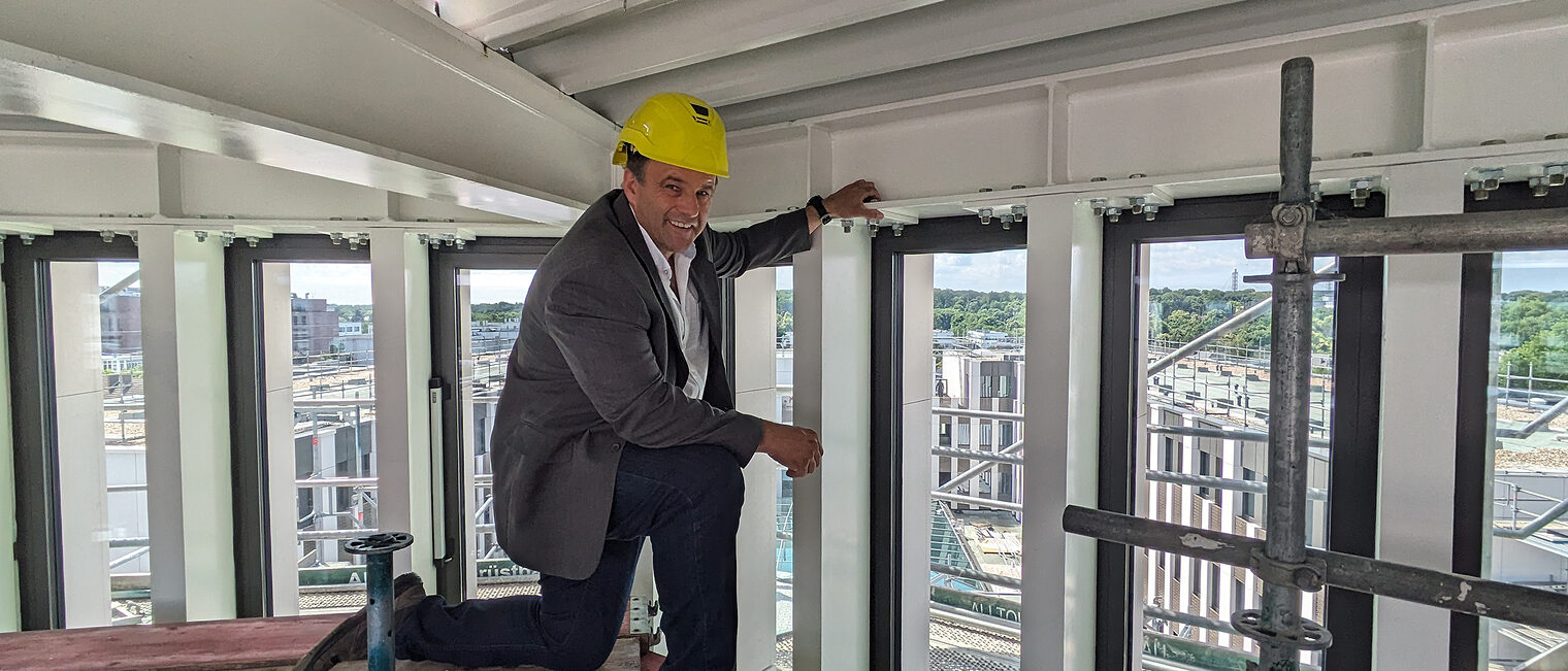 Walter Heinrichs steht exemplarisch für die vielen Sachverständigen des Handwerks, die in den verschiedensten Gewerken unterwegs sind. Sie prüfen, schlichten, bewerten.