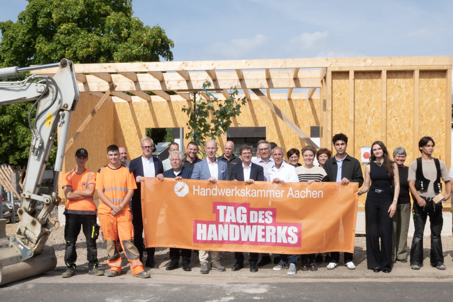 Am Richtfest des EinRaum+ wird auch der Tag des Handwerks am 20.09.2025 angekündigt. 