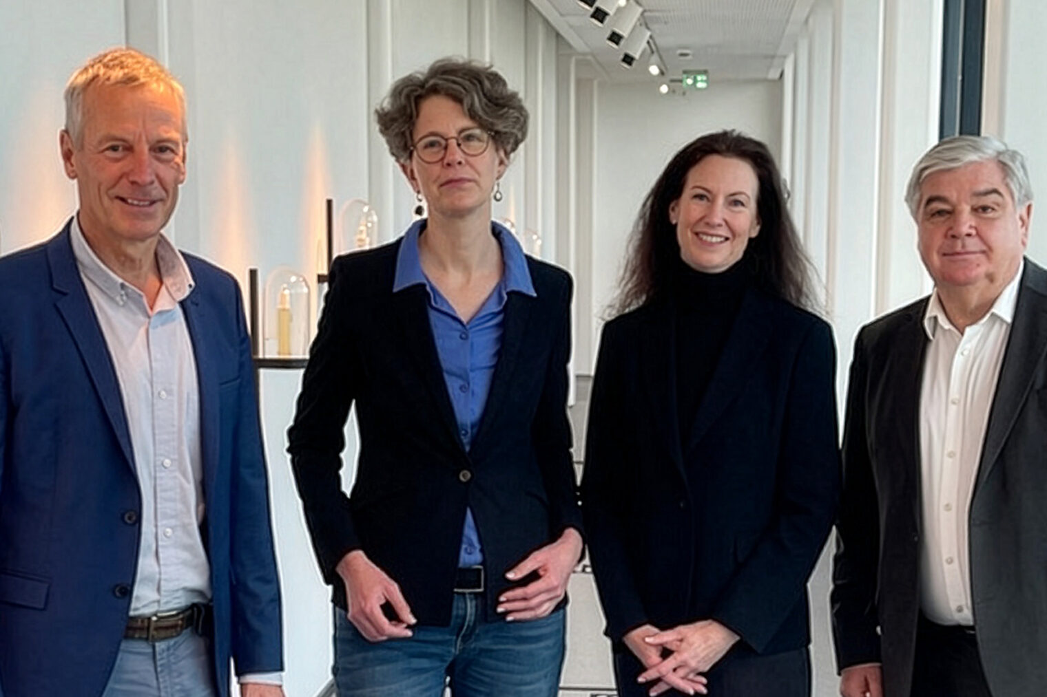 v.l. Georg Stoffels - HGF HWK Aachen, Ellen Lenders - Senior Expertin Bildungsberatung/-politik IHK Aachen, Silke Gego - Vice President Global HR Dr. Babor GmbH & Co. KG, Ulrich Käser - Vorsitzender der GF Agentur für Arbeit Aachen-Düren