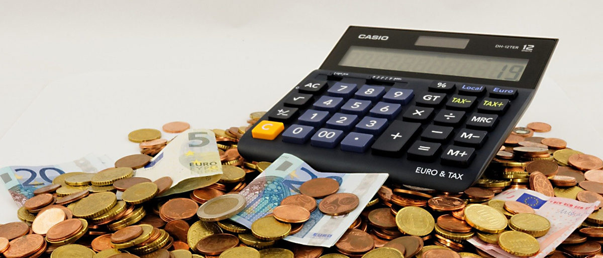 Geld zurück: Als weitere Hilfe für Unternehmen können Unternehmen Steuervorauszahlungen zurückerhalten. Geld zurück: Als weitere Hilfe für Unternehmen können Unternehmen Steuervorauszahlungen zurückerhalten.