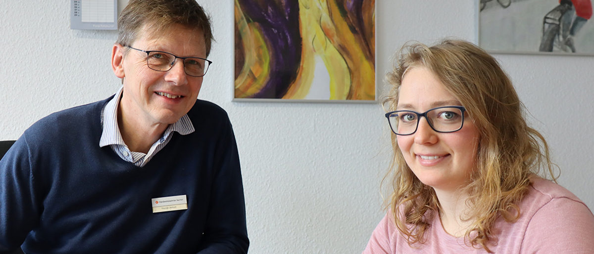 Trafen sich nach dem Auslandspraktikum zum Gespräch in der Handwerkskammer Aachen: Sattlerin Katharina Imo und Mobilitätsberater Thomas Jochum. Trafen sich nach dem Auslandspraktikum zum Gespräch in der Handwerkskammer Aachen: Sattlerin Katharina Imo und Mobilitätsberater Thomas Jochum.