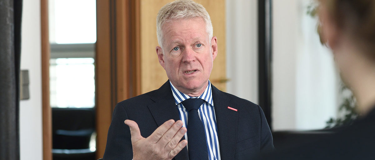 Beim Thema Betriebsnachfolge sieht Holger Schwannecke, Generalsekretär des ZDH, Ansatzpunkte, die es Betroffenen leichter machen könnten. Foto: ZDH/Boris Trenkel Beim Thema Betriebsnachfolge sieht Holger Schwannecke, Generalsekretär des ZDH, Ansatzpunkte, die es Betroffenen leichter machen könnten. Foto: ZDH/Boris Trenkel