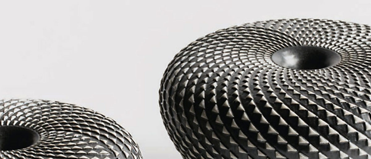Kunsthandwerk aus Nordrhein-Westfalen auf Spitzenniveau: Kunsthandwerkerin MARIA WIEDING-KALZ, Staatspreis 2019 im Bereich Wohnen Kunsthandwerk aus Nordrhein-Westfalen auf Spitzenniveau: Kunsthandwerkerin MARIA WIEDING-KALZ, Staatspreis 2019 im Bereich Wohnen