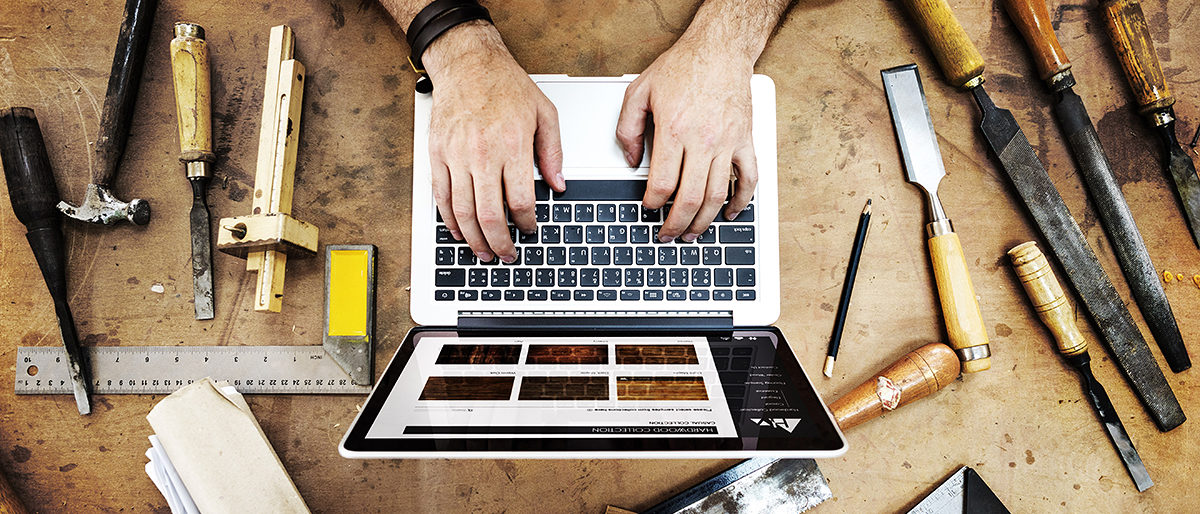 Werkzeug für Handwerker: Neben den klassischen sind auch digitale Hilfsmittel nicht mehr aus den Handwerksberufen wegzudenken. Einen Überblick über die Möglichkeiten gibt die DGTLweek auf Gut Rosenberg. Craftsman Profession Occupation Pursuit Skilled Concept Schlagwort(e): activity, art, capability, career tools, careers, craft, craftsman, craftsmanship, device, digital, employee, employment, expertise, handicraft, handmade, human resources, information, internet, job, occupation, occupations, position, profession, professional, professional occupation, pursuit, recruitment, research, searching, skilled, talent, technology, trade, wireless, word, work